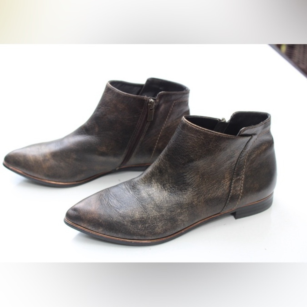 Kenneth Cole Reaction Bronze Leather Ankle Boots